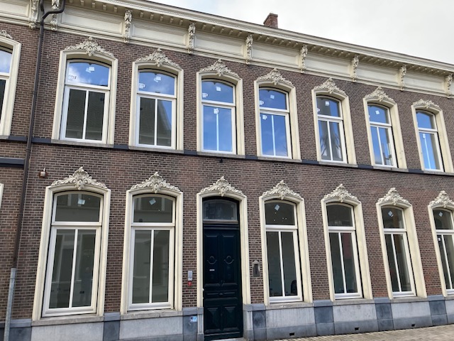 Willem II Straat 19-23